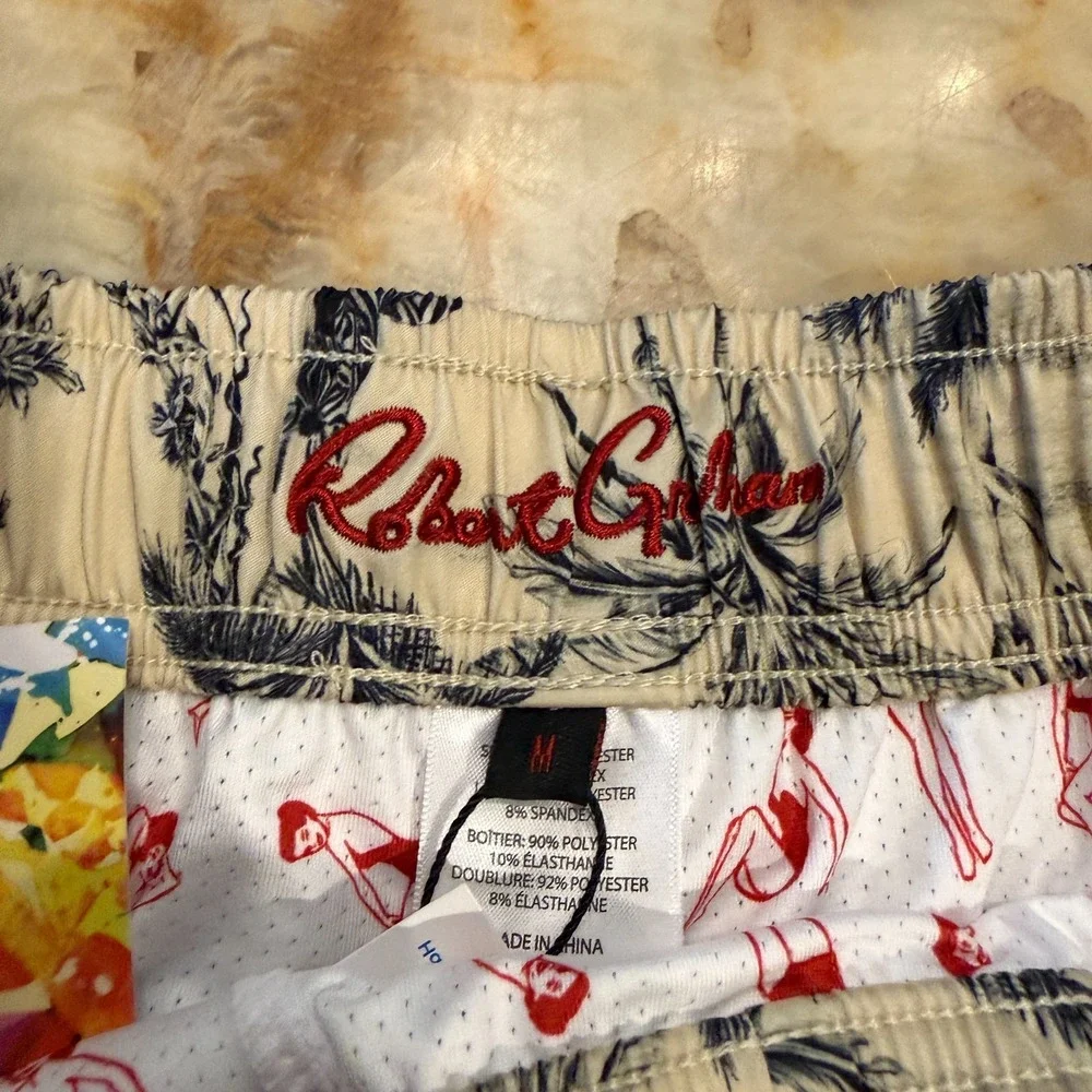 NWT Robert Graham Mens‎ Quick Dry Boxer Board Shorts Beige Tropical Beach Medium